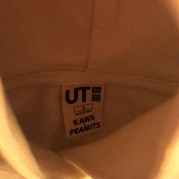 Uniqlo Kaws x Peanuts Graphic White hoodie - Picture 3 of 3